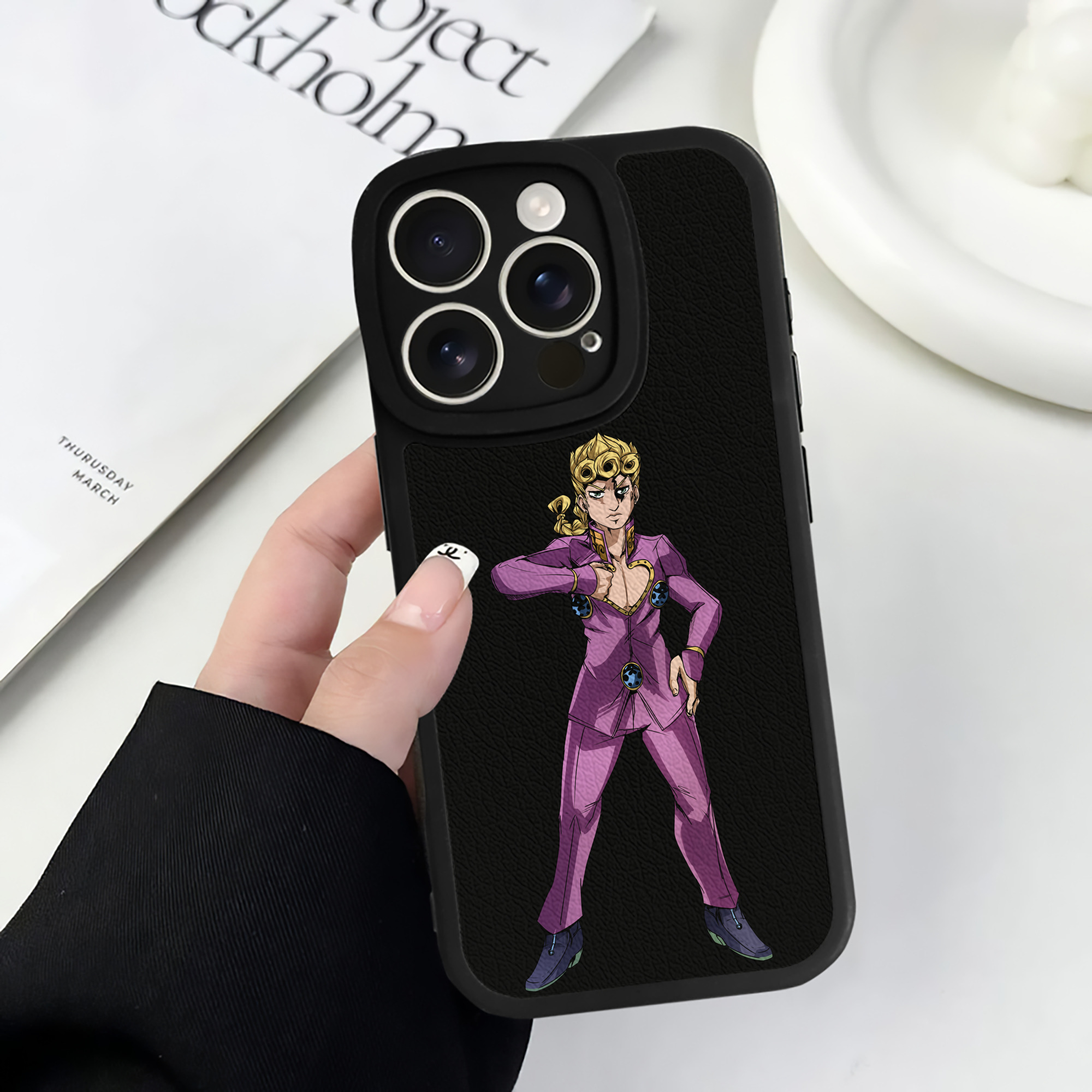 （画像用） ジョジョの奇妙な冒険 ジョルノ?ジョバァーナ JoJo's Bizarre Adventure Giorno Giovanna 【iPhone 16シリーズ対応】シリコンスマホケース（レザー調） 材質：シリコン